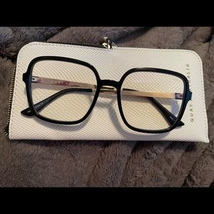 Quay Australia blue light glasses